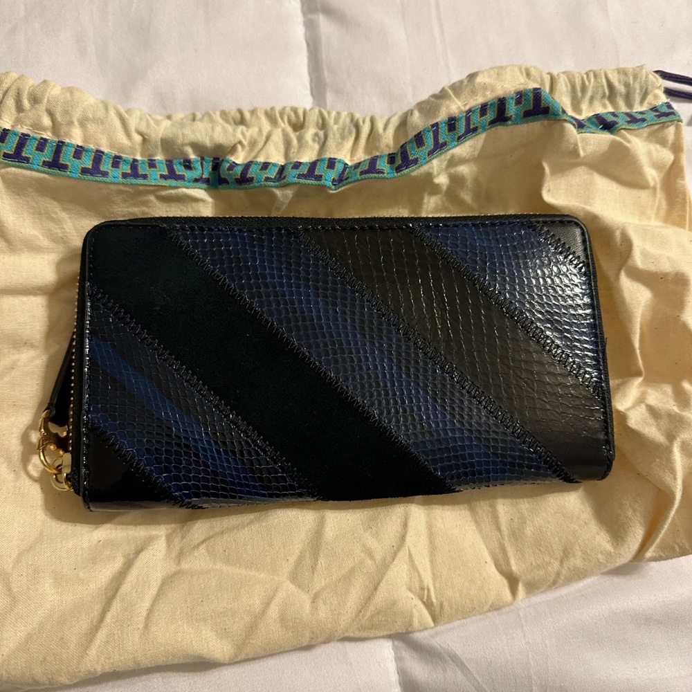 Tory Burch Dark Blue Wallet.